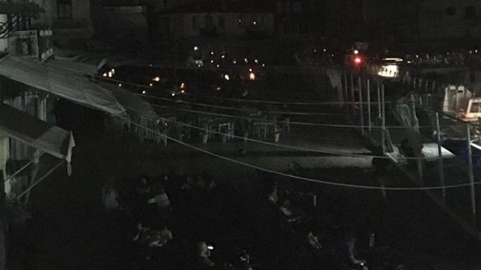 Μπλακ- άουτ στην Ύδρα: Σε κατάσταση έκτακτης ανάγκης το νησί – Νερό με υδροφόρα του Πολεμικού Ναυτικού